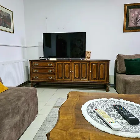 Apartman Juga Kremna Exterior photo